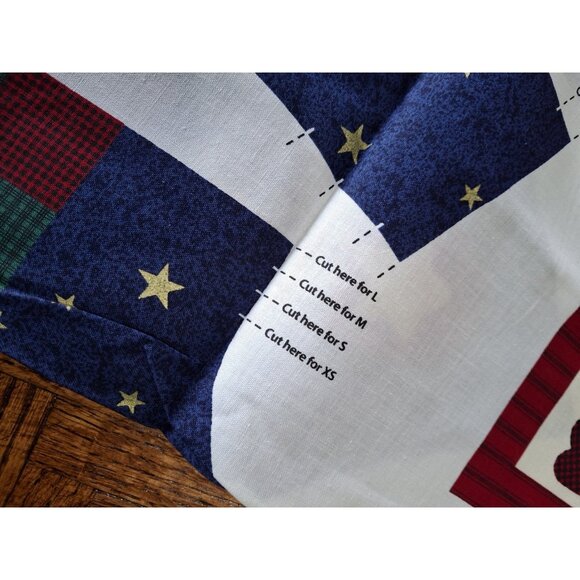 Kids' Christmas Vest DreamSpinners Fabric Panel Pattern Cut & Sew Size XS -L - Picture 7 of 7